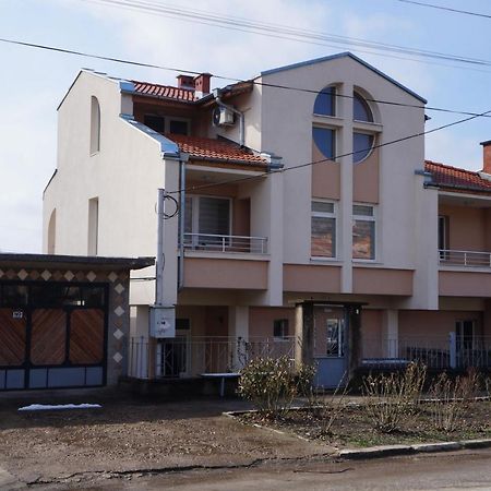 Dessi Daire Plevne Dış mekan fotoğraf